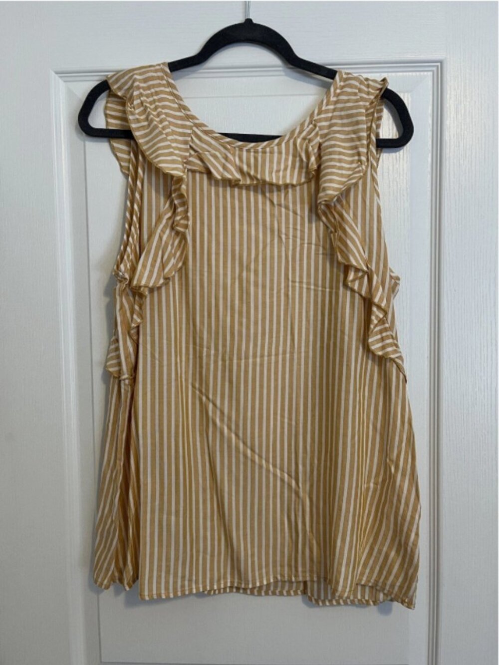 NEW Yellow Mustard HAILEY & CO Stripe RUFFLE BLOUSE Women's Medium Sleeveless